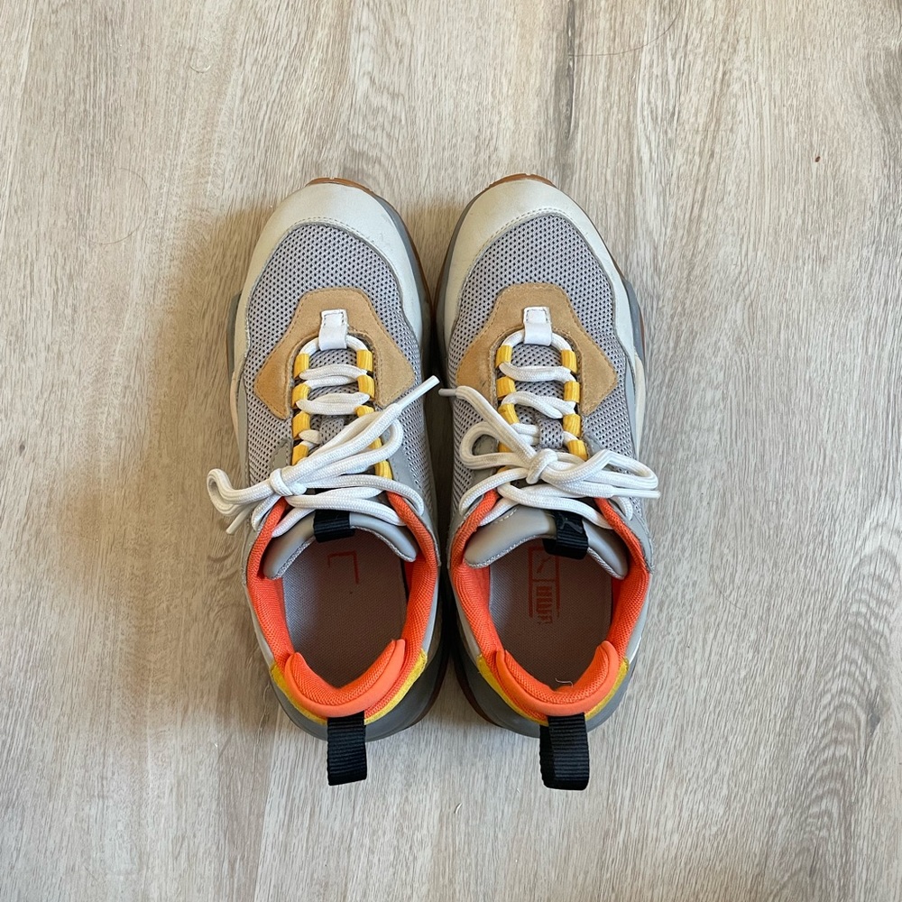 PUMA Sneakers